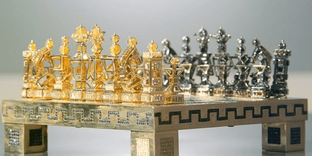 Most Expensive Chess Set In The World - Moneymade