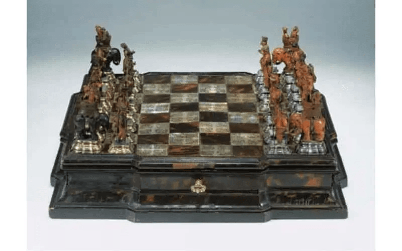 The Battle of Issus Chess Set